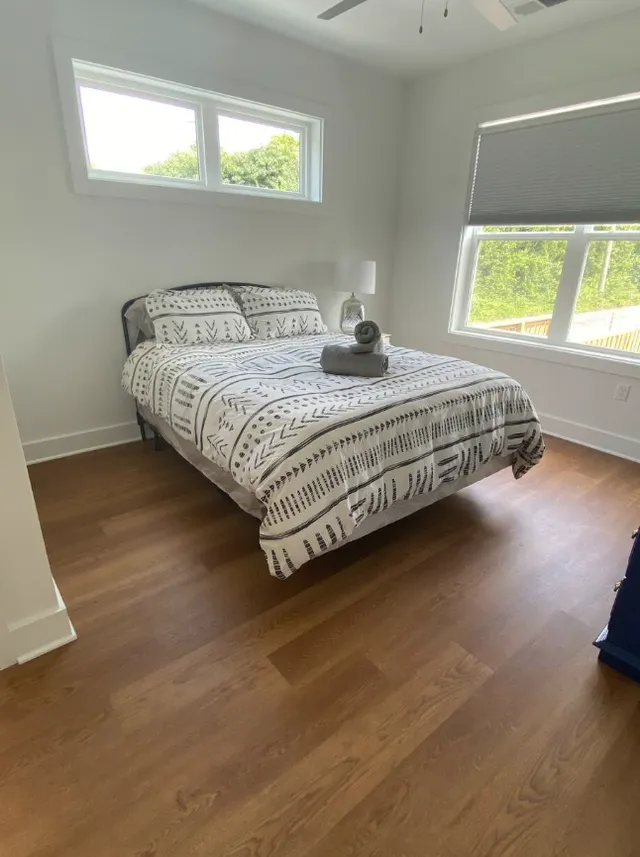 Cozy RVA Manchester Crib
