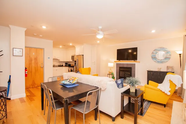 Lovely 2-Bed, 2-Bath in Boston, In-unit Laundry
