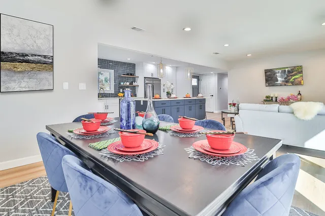 Luxury Valley Pool home minutes to Hollywood