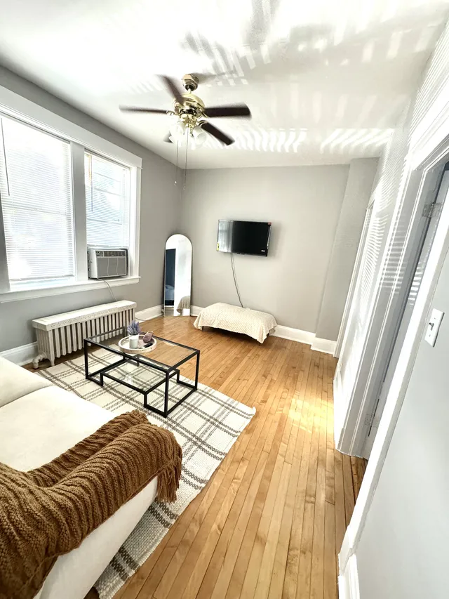 Spacious and Cozy Apartment