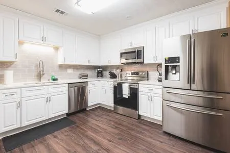 2BR Townhome • Sleeps 5 • Near GA Horse Park