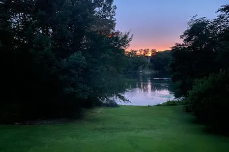 Lakeside Studio Apartment