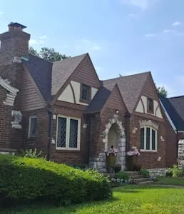 Zen Home • 3 BR • Sleeps 6 • Minutes to Downtown