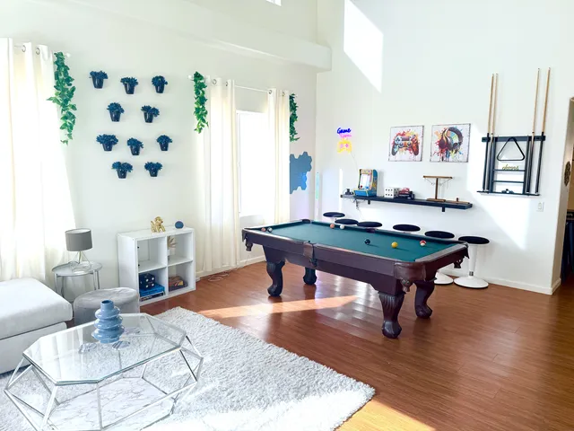 Fully Furnished, 4 Bedroom Las Vegas Home