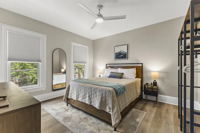 Valley Pads: - Private Room