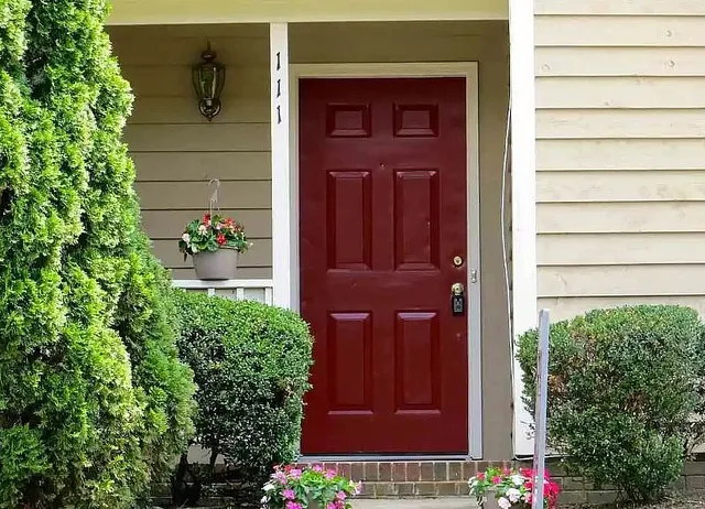 3br 2.5ba townhome in Southpoint near greenway
