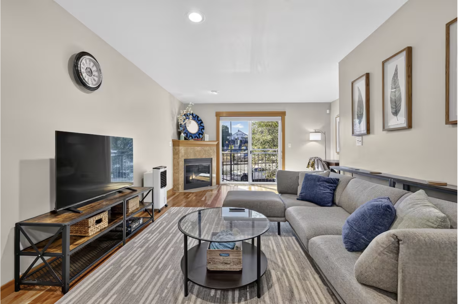 Central SW Seattle Townhome close to DT & SEA