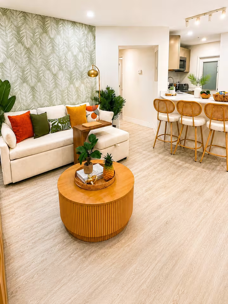 Holiday Escape near Beach, FLL & Cruise