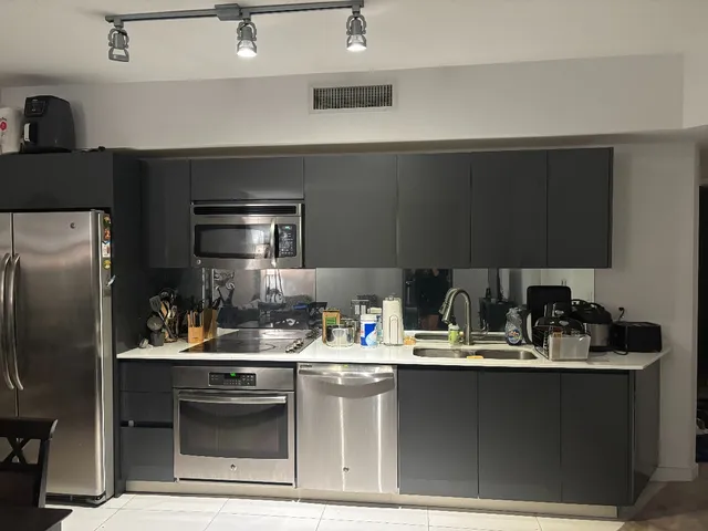 Furnished Private room in Brickell/25th Floor