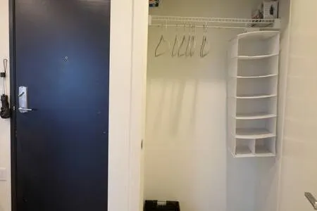Top Floor 1 BR Apt in Seattle