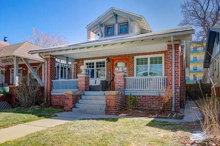 Sunny Bungalow with Private Hot Tub Near Downtown