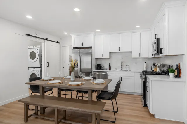 Stylish 4BR/2BTH Retreat • Fire Pit • Fenced Yard