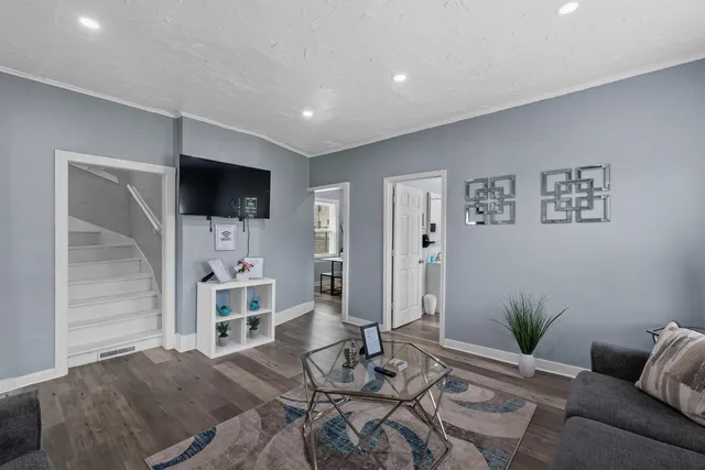 Modern 3BR w/ Laundry Near Downtown MKE