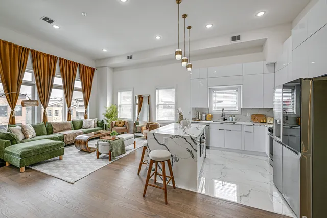 Luxury Upscale Home in Jersey City, Close to NYC