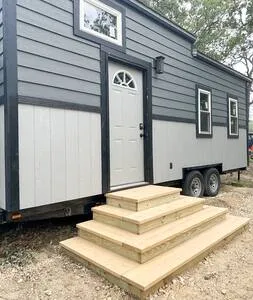 Hico Tiny Home 3 | Ranch Animals | 1BR Sleeps 2