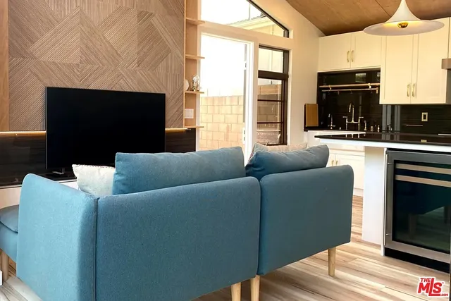 Luxury Westside Village Guest House