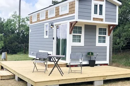 4 Rustic Hico Tiny Home | Glamping | Sleeps 5
