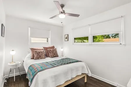 Hazel Park Hideaway - Close to DT Detroit